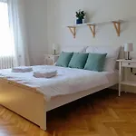 Spacious 3 Center