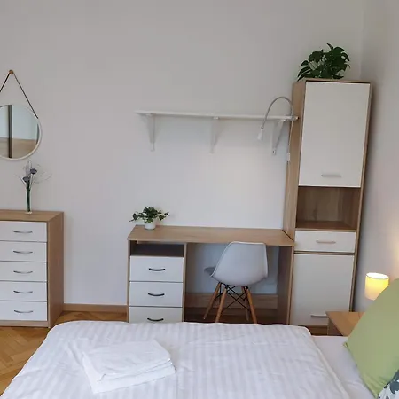 Spacious 3 Center Apartmán